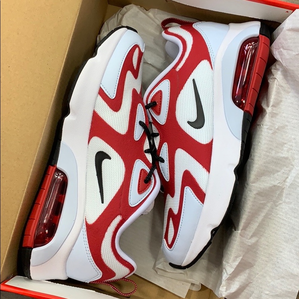 W NIKE AIR MAX 200 running shoes - Picture 7 of 16